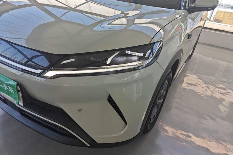 Used BYD Yuan UP 2025 Intelligent Driving Version 401 KM Dynamic Edition Left Front Headlight