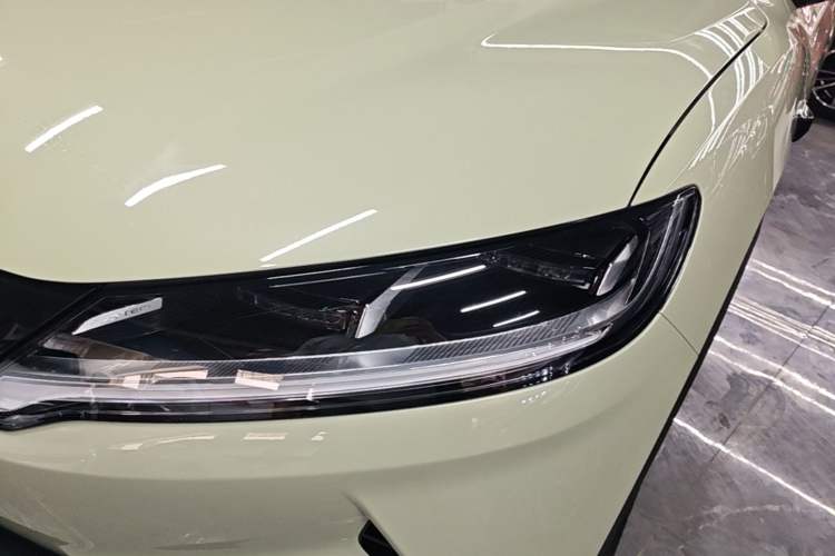 Used BYD Yuan UP 2025 Intelligent Driving Version 401 KM Dynamic Edition Left Front Headlight
