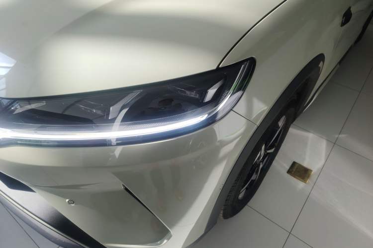 Used BYD Yuan UP 2025 Intelligent Driving Version 401 km Beyond-Range Edition Left Front Headlight