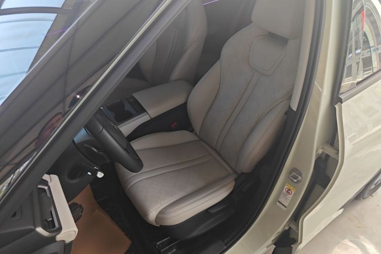 Used BYD Yuan UP 2025 Intelligent Driving Version 401 KM Dynamic Edition Left Front Seat