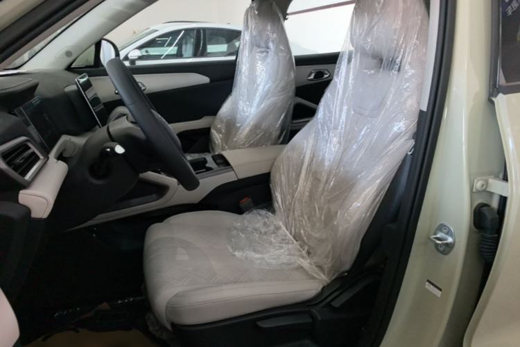 Used BYD Yuan UP 2025 Model 301KM Leading Version Left Front Seat