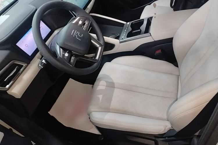 Used BYD Yuan UP 2025 Model 301KM Leading Version Left Front Seat