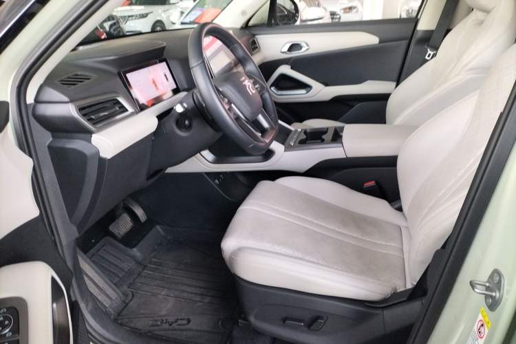 Used BYD Yuan UP 2025 Intelligent Driving Version 401 km Beyond-Range Edition Left Front Seat
