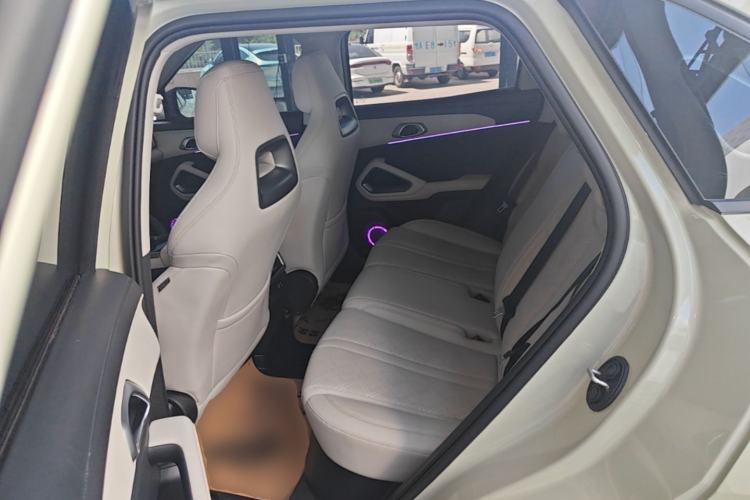 Used BYD Yuan UP 2025 Intelligent Driving Version 401 KM Dynamic Edition Left Rear Seat