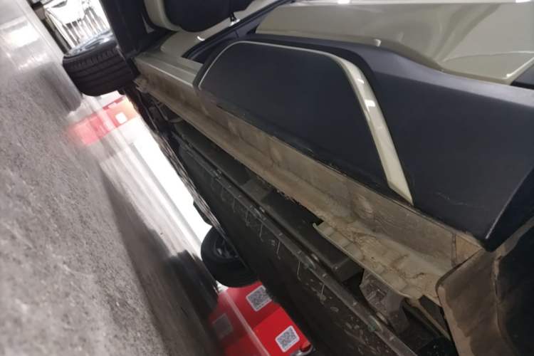 Used BYD Yuan UP 2025 Model 301KM Leading Version Left Side Sill