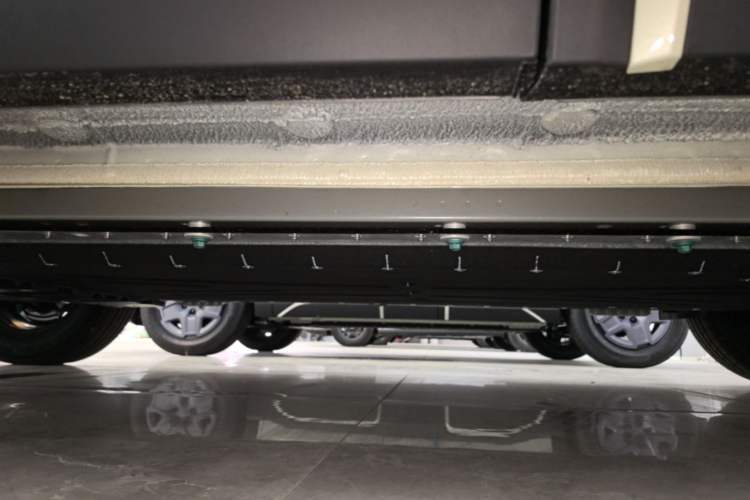 Used BYD Yuan UP 2025 Model 301KM Leading Version Left Side Sill