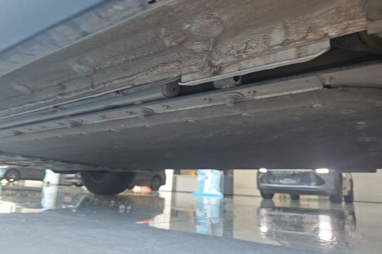 Used BYD Yuan UP 2025 Intelligent Driving Version 401 km Leading Edition Left Side Sill