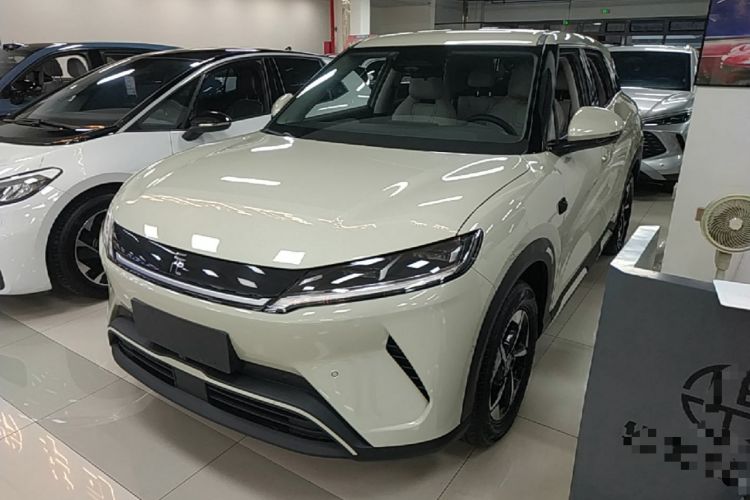 BYD Yuan UP 2025 Intelligent Driving Version 401 km Leading Edition