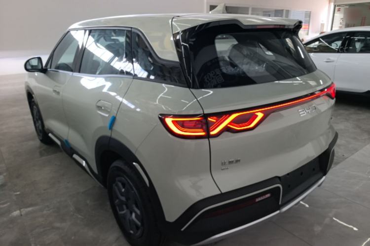 Used BYD Yuan UP 2025 Model 301KM Leading Version Rear Left 45 Deg