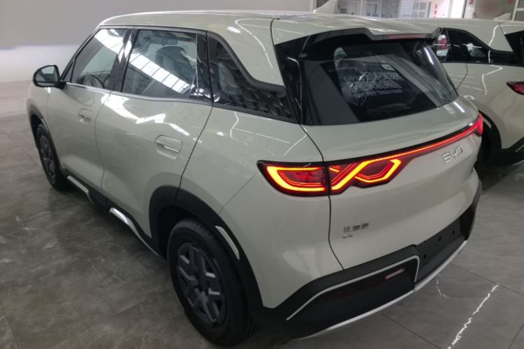 Used BYD Yuan UP 2025 Model 301KM Leading Version Rear Left 45 Deg