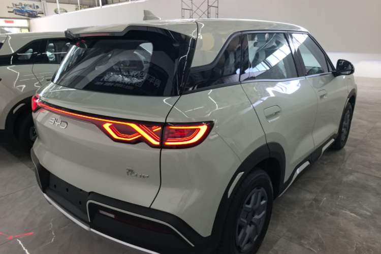 Used BYD Yuan UP 2025 Model 301KM Leading Version Rear Right 45 Deg