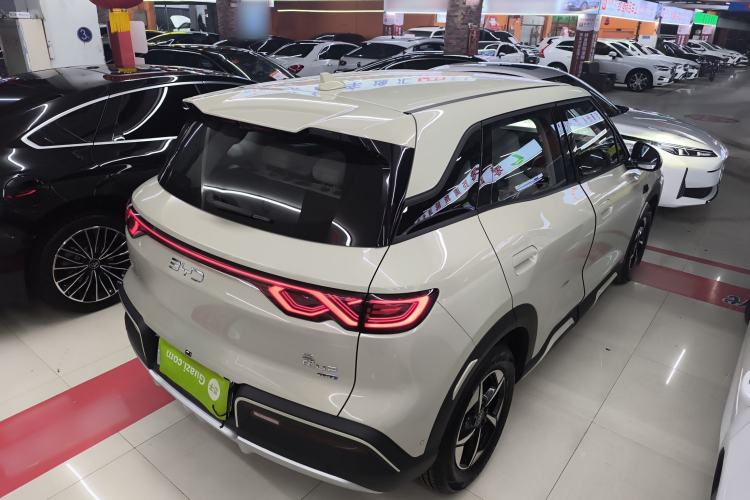 Used BYD Yuan UP 2025 Intelligent Driving Version 401 km Leading Edition Rear Right 45 Deg