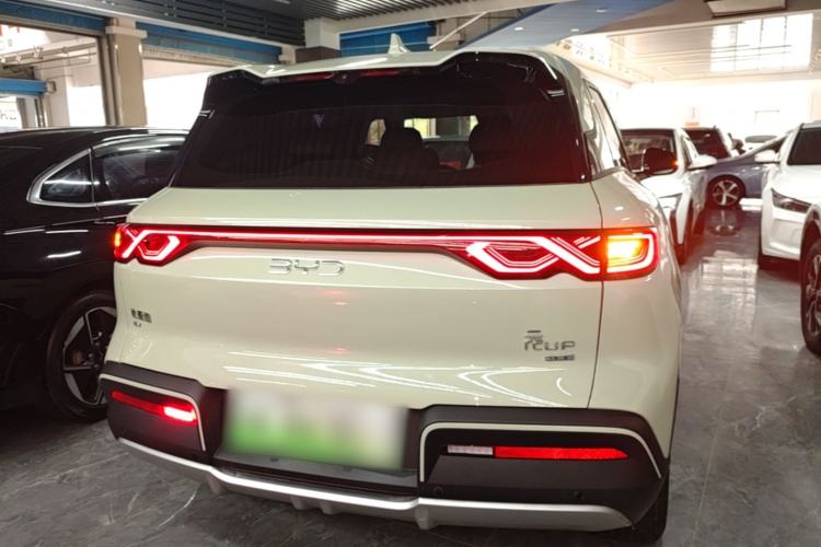 Used BYD Yuan UP 2025 Intelligent Driving Version 401 KM Dynamic Edition Rear