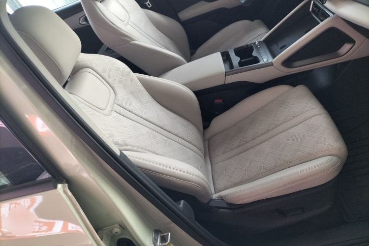 Used BYD Yuan UP 2025 Intelligent Driving Version 401 km Beyond-Range Edition Right Front Seat