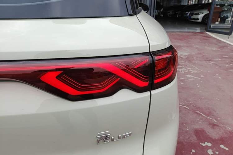 Used BYD Yuan UP 2025 Model 301KM Leading Version Right Rear Taillight