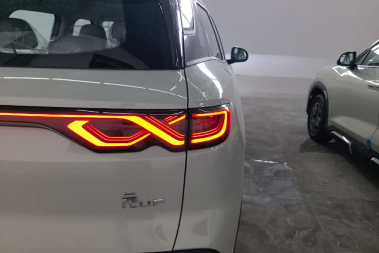 Used BYD Yuan UP 2025 Model 301KM Leading Version Right Rear Taillight