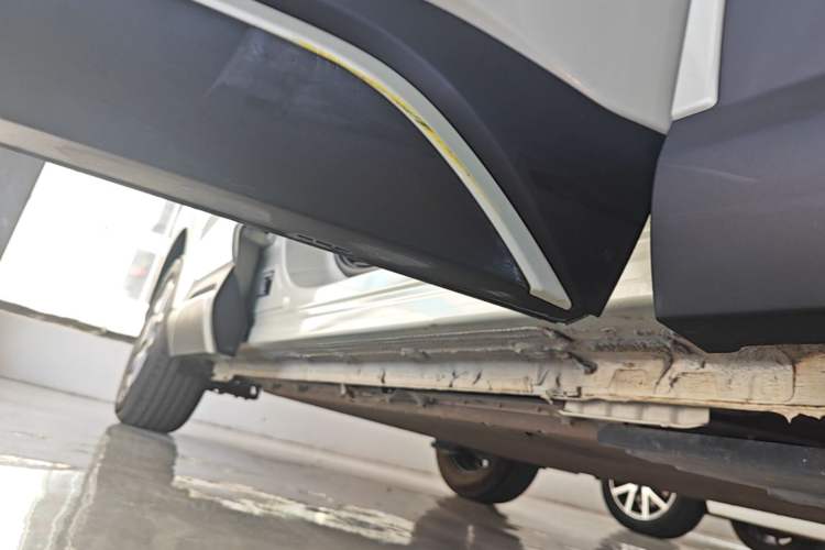 Used BYD Yuan UP 2025 Intelligent Driving Version 401 KM Dynamic Edition Right Side Sill