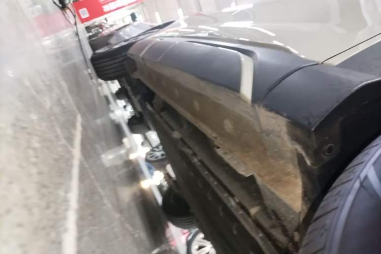 Used BYD Yuan UP 2025 Model 301KM Leading Version Right Side Sill