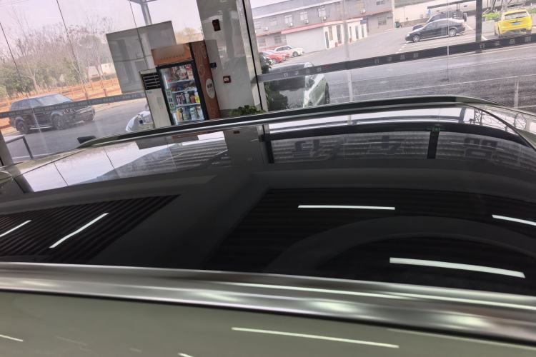 Used BYD Yuan UP 2025 Intelligent Driving Version 401 km Beyond-Range Edition Roof