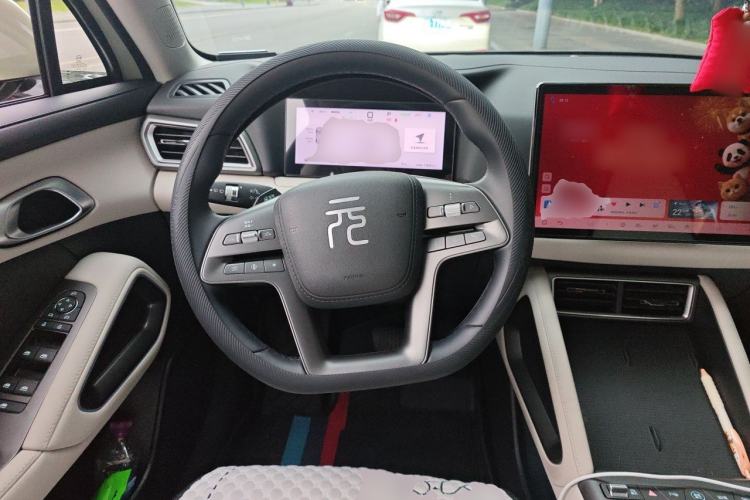 Used BYD Yuan UP 2025 Intelligent Driving Version 401 KM Dynamic Edition Steering Wheel