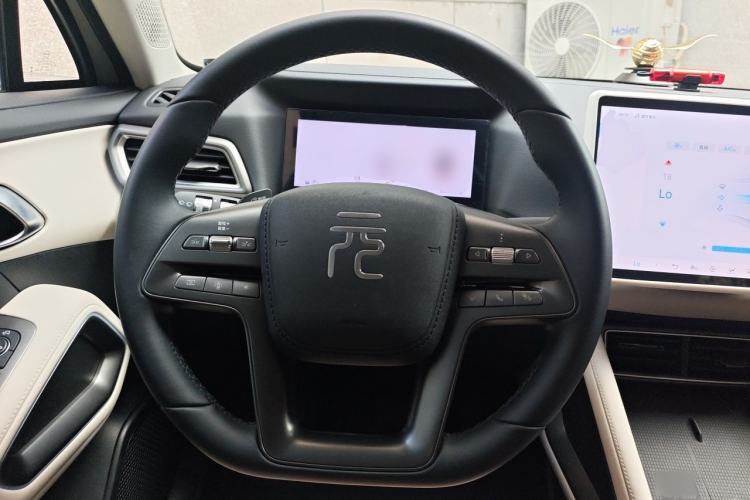 Used BYD Yuan UP 2025 Intelligent Driving Version 401 km Leading Edition Steering Wheel