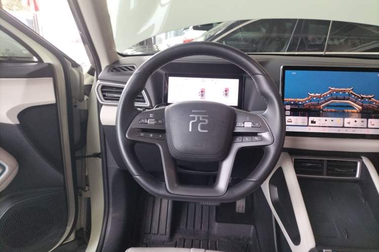 Used BYD Yuan UP 2025 Intelligent Driving Version 401 km Beyond-Range Edition Steering Wheel