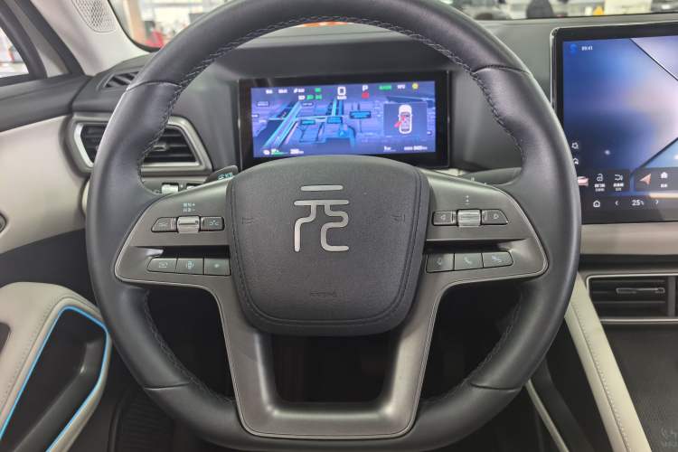 Used BYD Yuan UP 2025 Intelligent Driving Version 401 km Beyond-Range Edition Steering Wheel