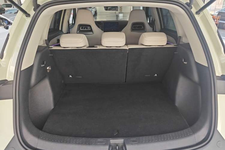 Used BYD Yuan UP 2025 Intelligent Driving Version 401 KM Dynamic Edition Trunk