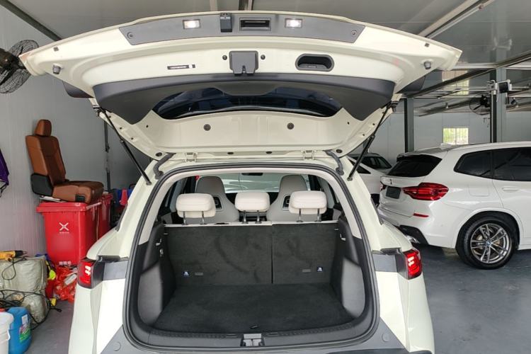Used BYD Yuan UP 2025 Intelligent Driving Version 401 km Beyond-Range Edition Trunk