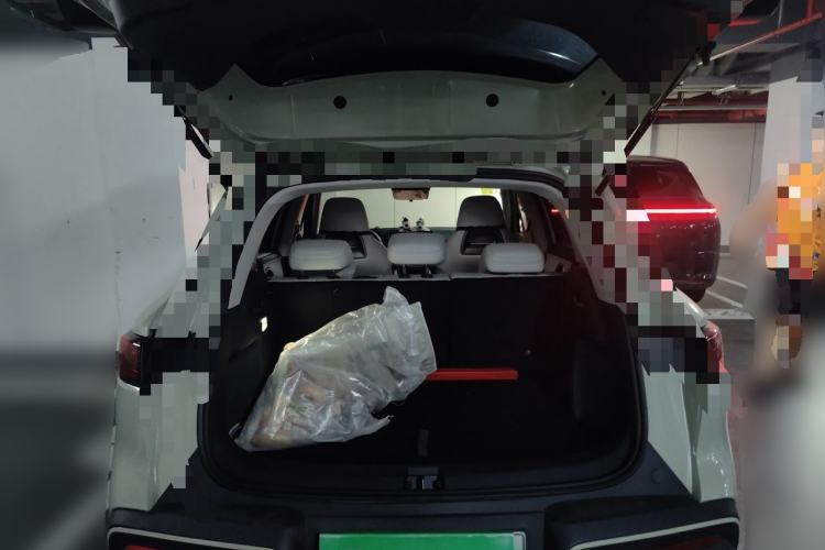 Used BYD Yuan UP 2025 Intelligent Driving Version 401 km Leading Edition Trunk