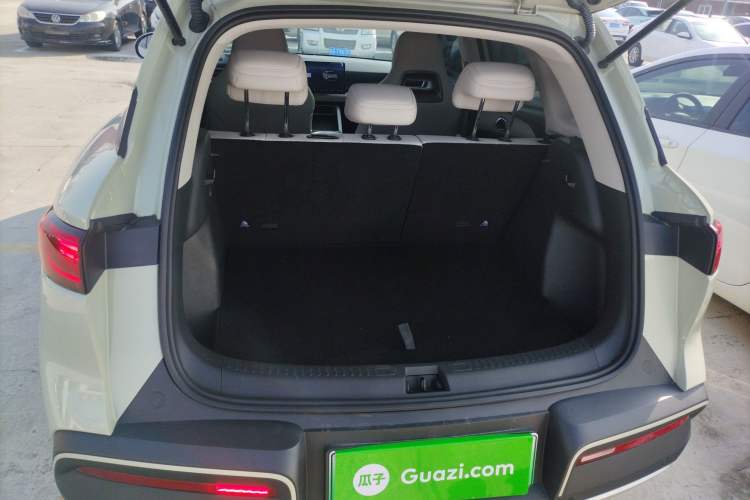 Used BYD Yuan UP 2025 Intelligent Driving Version 401 KM Dynamic Edition Trunk