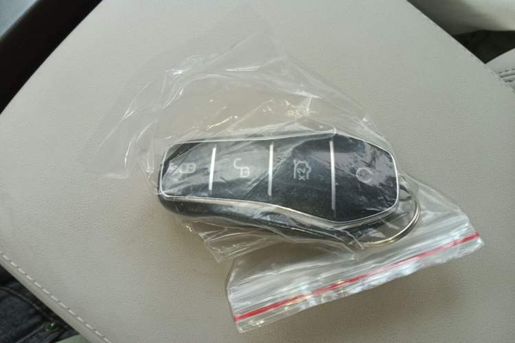 Used BYD Yuan UP 2025 Intelligent Driving Version 401 km Leading Edition Vehicle Key