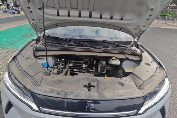Used BYD Yuan UP 2025 Intelligent Driving Version 401 KM Dynamic Edition Engine Bay