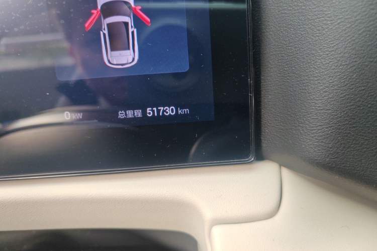 Used BYD Yuan UP 2025 Intelligent Driving Version 401 KM Dynamic Edition Odometer Close Up