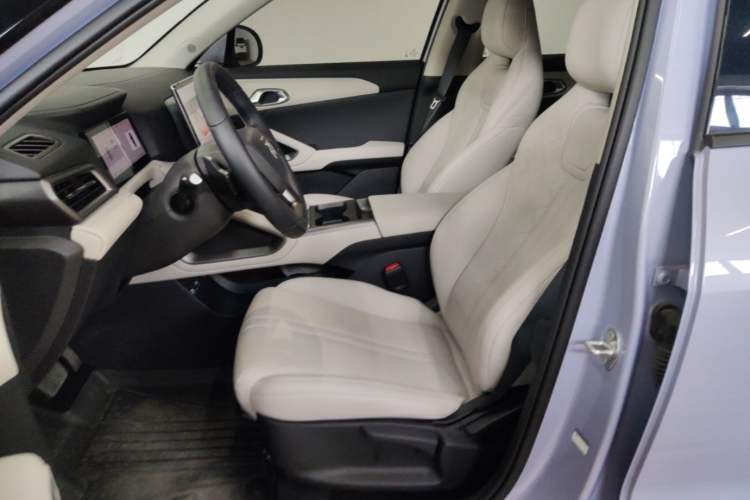 Used BYD Yuan UP 2025 Intelligent Driving Version 401 KM Dynamic Edition Left Front Seat
