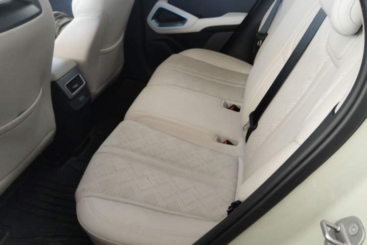 Used BYD Yuan UP 2025 Intelligent Driving Version 401 km Beyond-Range Edition Left Rear Seat