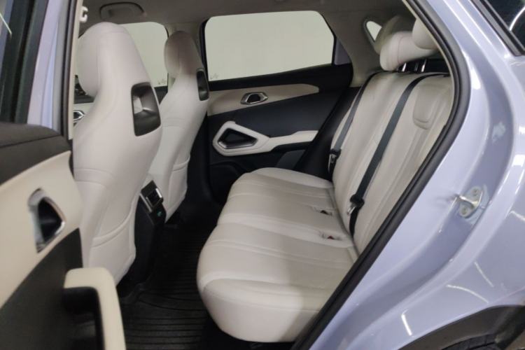 Used BYD Yuan UP 2025 Intelligent Driving Version 401 KM Dynamic Edition Left Rear Seat