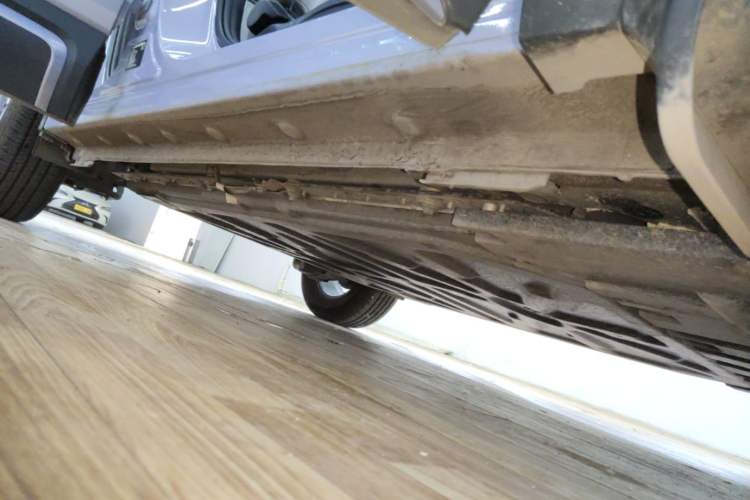 Used BYD Yuan UP 2025 Intelligent Driving Version 401 KM Dynamic Edition Right Side Sill