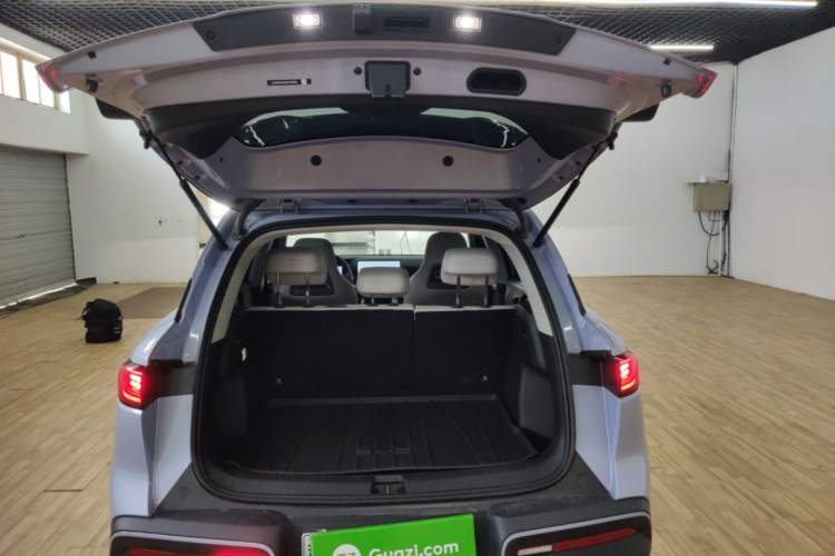 Used BYD Yuan UP 2025 Intelligent Driving Version 401 KM Dynamic Edition Trunk