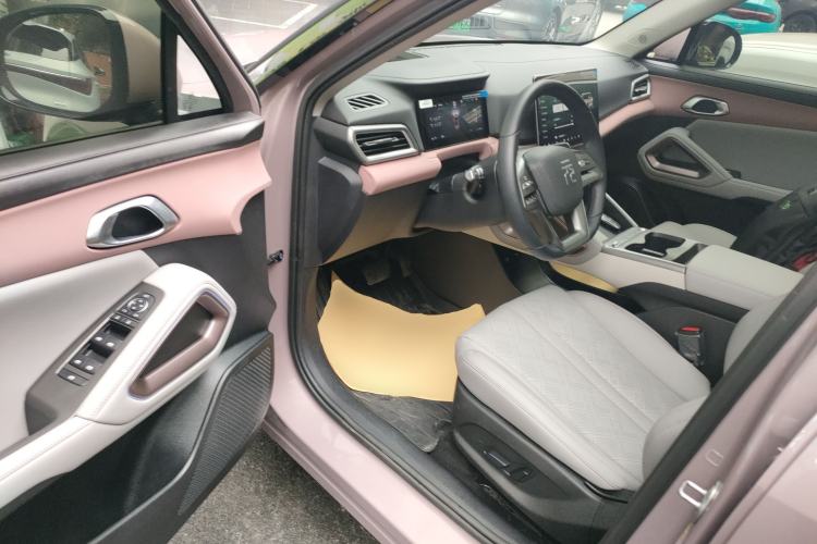 Used BYD Yuan UP 2025 Intelligent Driving Version 401 km Beyond-Range Edition Driver Seat