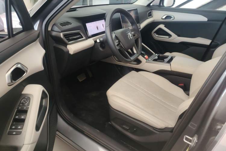 Used BYD Yuan UP 2025 Intelligent Driving Version 401 km Beyond-Range Edition Driver Seat