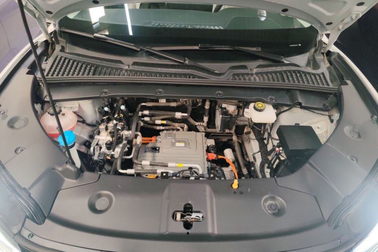 Used BYD Yuan UP 2025 Intelligent Driving Version 401 km Leading Edition Engine Bay
