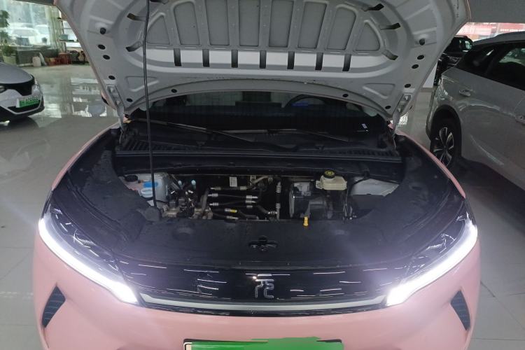Used BYD Yuan UP 2025 Intelligent Driving Version 401 KM Dynamic Edition Engine Bay