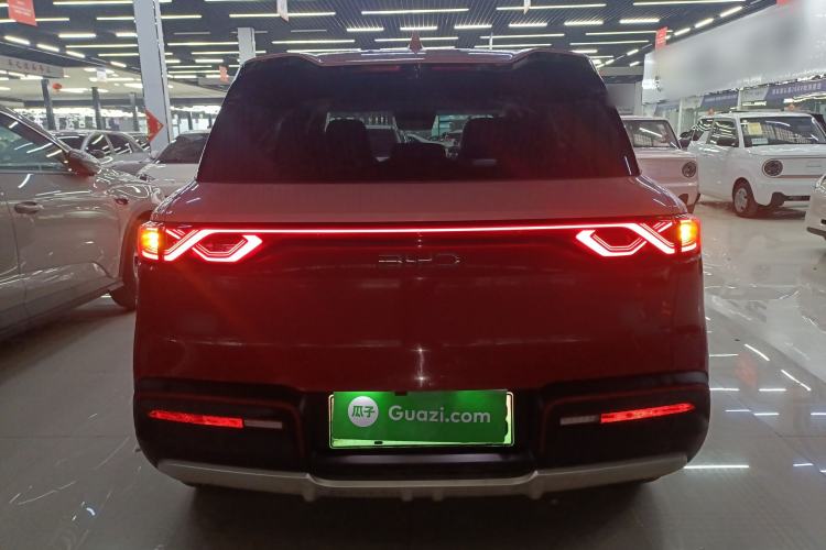 Used BYD Yuan UP 2025 Intelligent Driving Version 401 KM Dynamic Edition Exterior 4