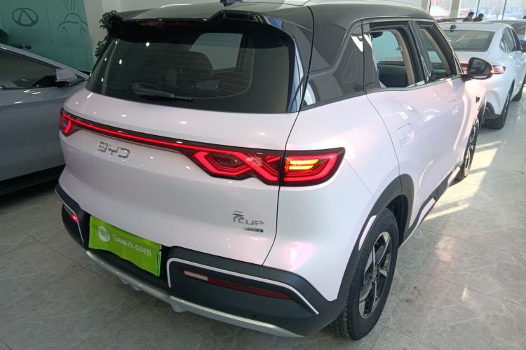 Used BYD Yuan UP 2025 Intelligent Driving Version 401 km Beyond-Range Edition Exterior 5