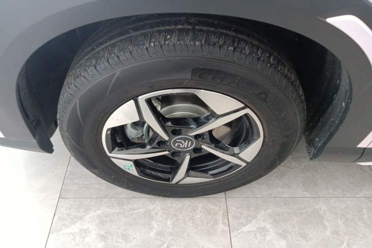 Used BYD Yuan UP 2025 Intelligent Driving Version 401 km Beyond-Range Edition Exterior 7