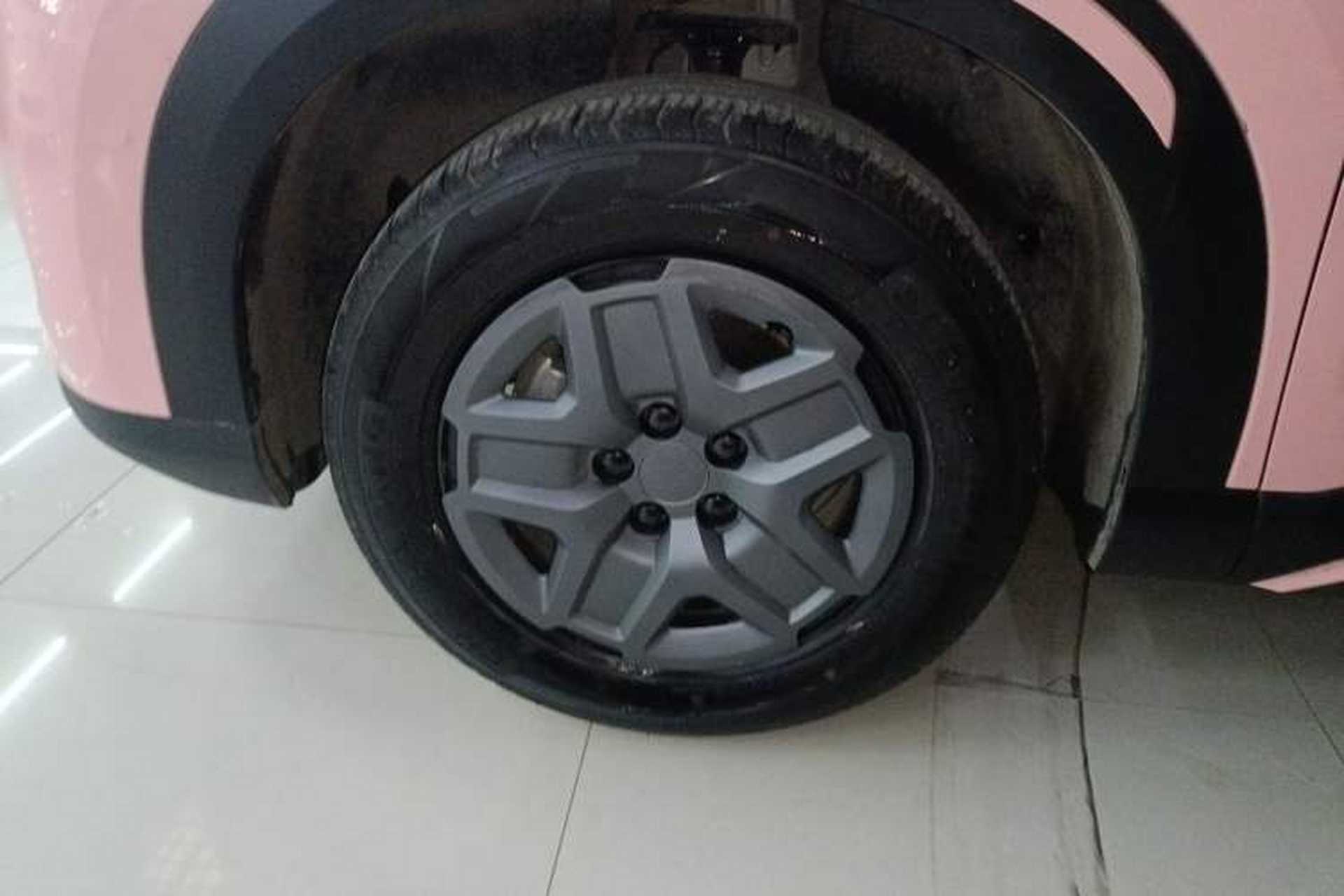 Used BYD Yuan UP 2025 Intelligent Driving Version 401 KM Dynamic Edition Exterior 7