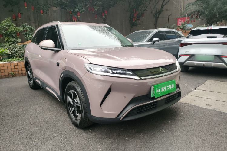 Used BYD Yuan UP 2025 Intelligent Driving Version 401 km Beyond-Range Edition Front Right 45 Deg