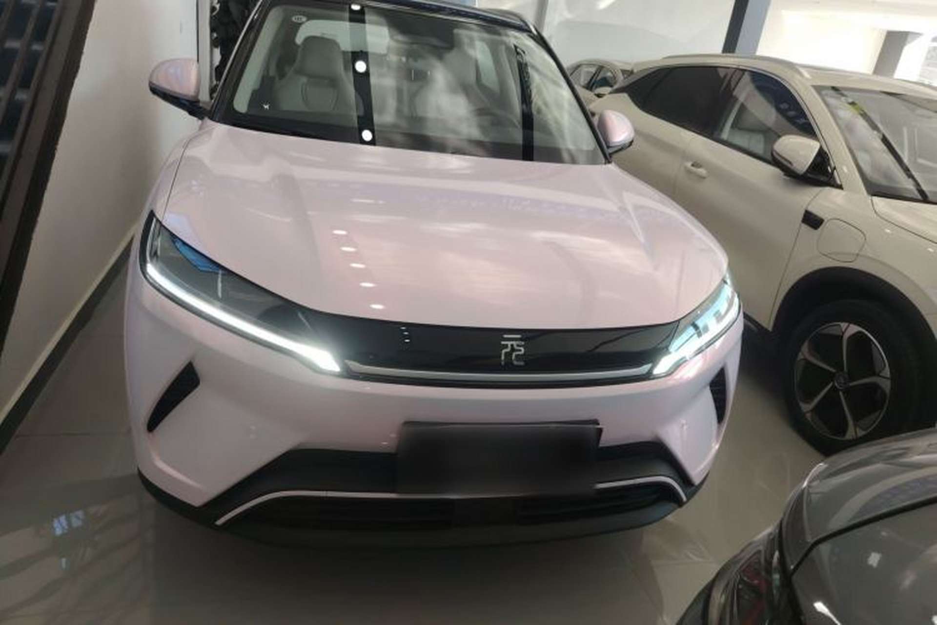 Used BYD Yuan UP 2025 Intelligent Driving Version 401 km Beyond-Range Edition Front