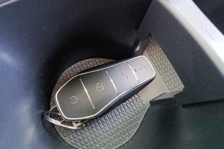 Used BYD Yuan UP 2025 Intelligent Driving Version 401 km Beyond-Range Edition Interior 1